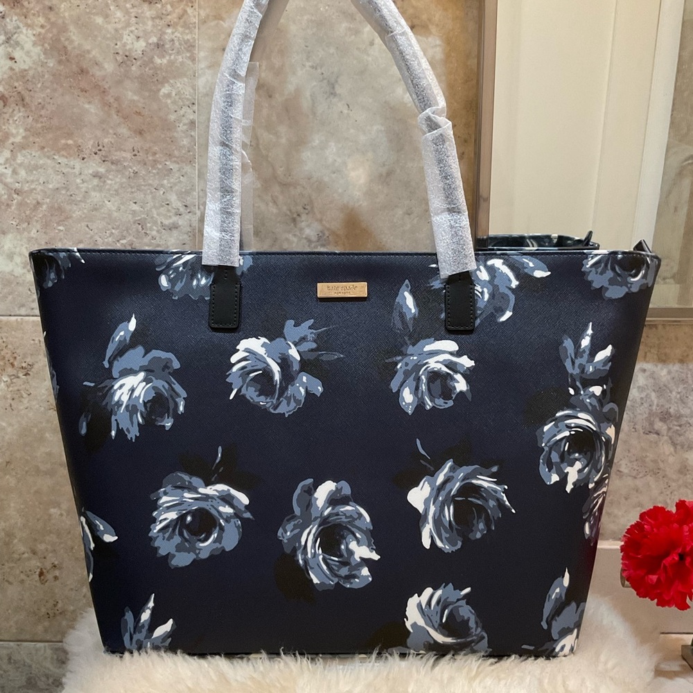 Kate spade Margherita Night Roses
